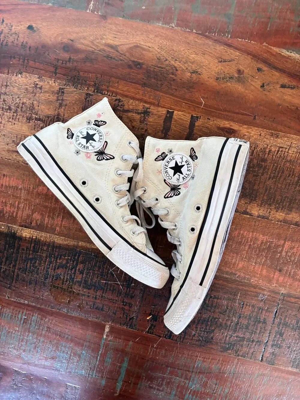 Chuck Taylor All Star Hi Top Sneakers Off White Pink Black Butterflies Flowers 4